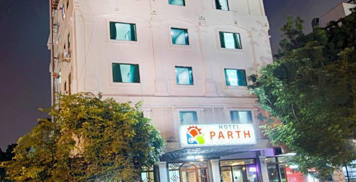 ホテル Parth Residency アーメダバード エクステリア 写真